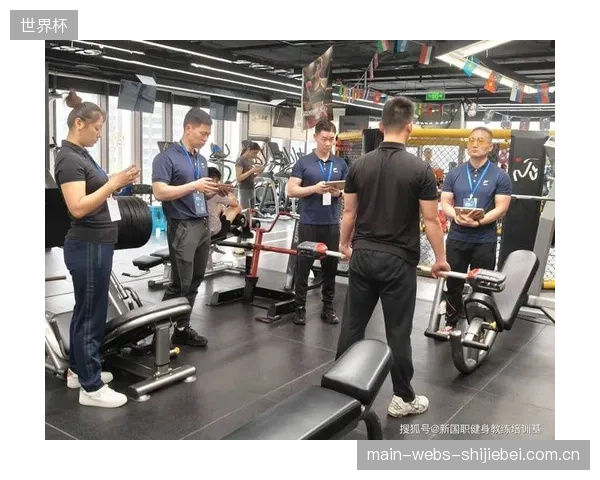 智联招聘的最新数据揭示，具备线上理论课件开发能力的健身教练，平均薪酬高出同行18%